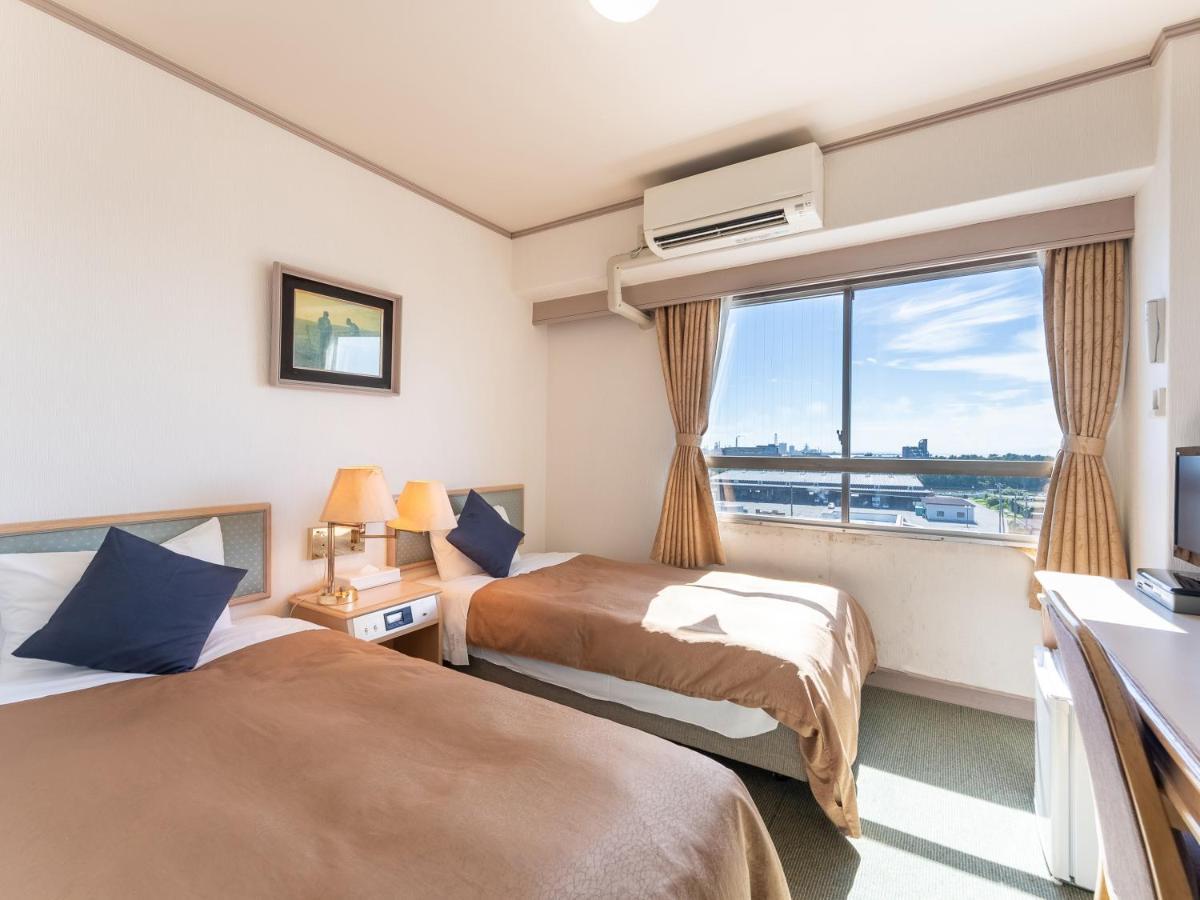 Tabist Hotel Ginga Kisarazu Bagian luar foto